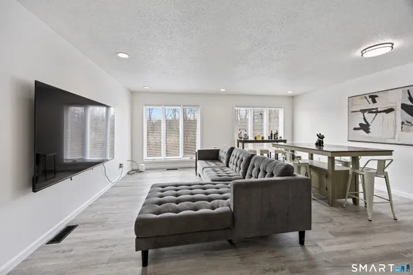 $319,900 | 675 Newfield Street, Unit 2, Middletown, CT 06457