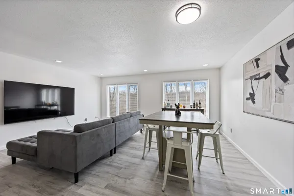 $319,900 | 675 Newfield Street, Unit 2, Middletown, CT 06457