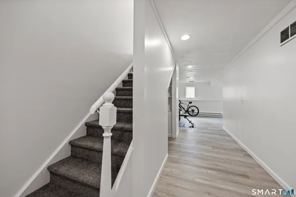 $319,900 | 675 Newfield Street, Unit 2, Middletown, CT 06457