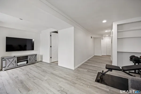 $319,900 | 675 Newfield Street, Unit 2, Middletown, CT 06457