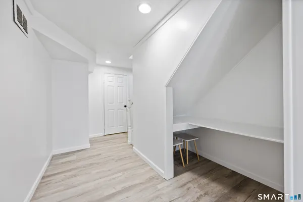 $319,900 | 675 Newfield Street, Unit 2, Middletown, CT 06457