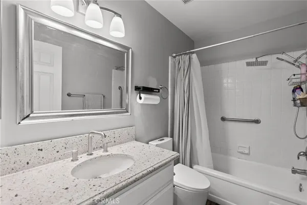 $1,628,000 | 18 Brookdale, Irvine, CA 92604