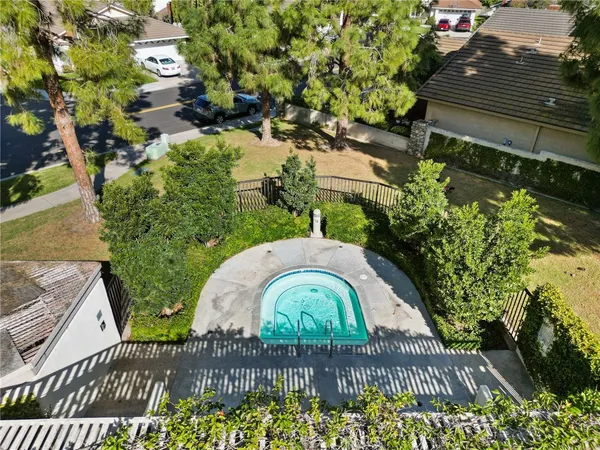 $1,628,000 | 18 Brookdale, Irvine, CA 92604