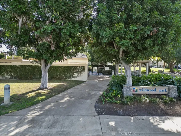 $1,628,000 | 18 Brookdale, Irvine, CA 92604