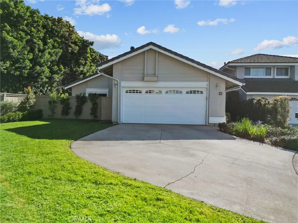 $1,628,000 | 18 Brookdale, Irvine, CA 92604