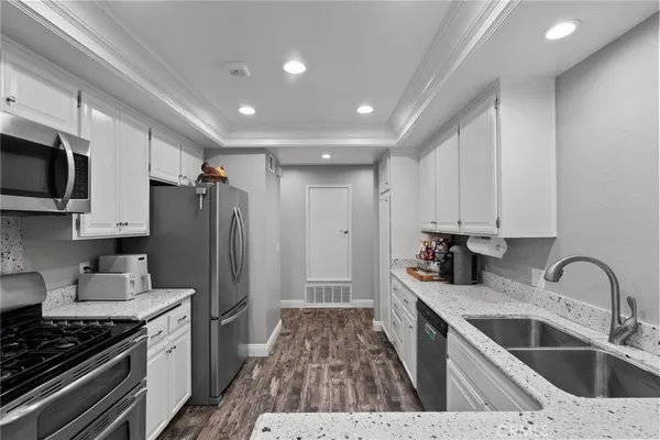 $1,628,000 | 18 Brookdale, Irvine, CA 92604