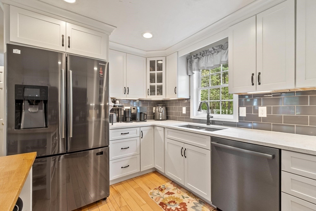 4 Weatherbee Road Shirley, MA 01464 - Photo 13 of 33 Gallery Image 13