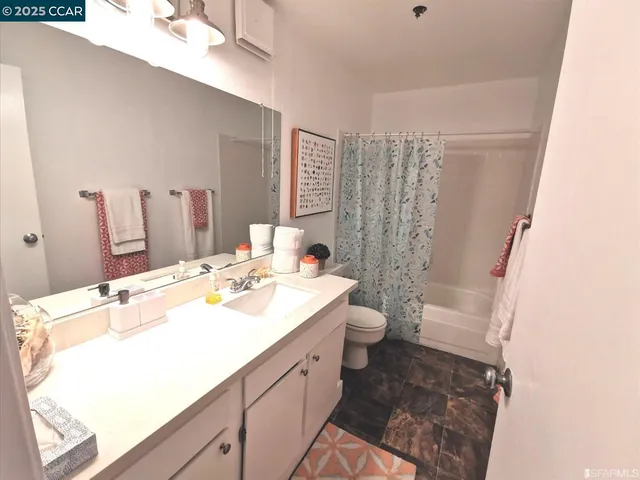 $440,000 | 555 Pierce Street, Unit 328, Albany, CA 94706