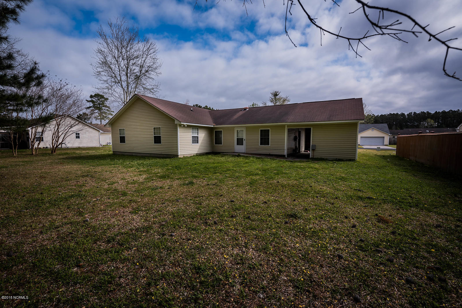 5721 County Line Road New Bern, NC 28562 - Photo 31 of 32 CLR Back house BD
