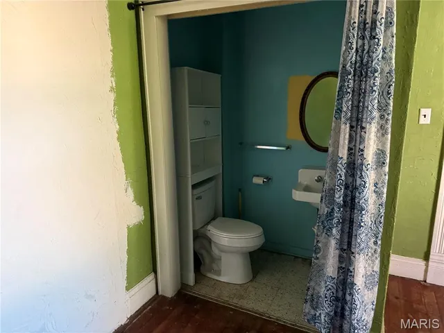 $29,750 | 1163 1st Street, Eldorado, IL 62930