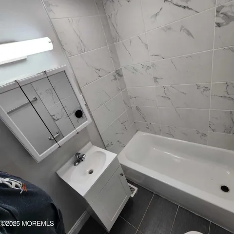 $1,950 | 1222 1st Avenue, Unit 1224, Asbury Park, NJ 07712