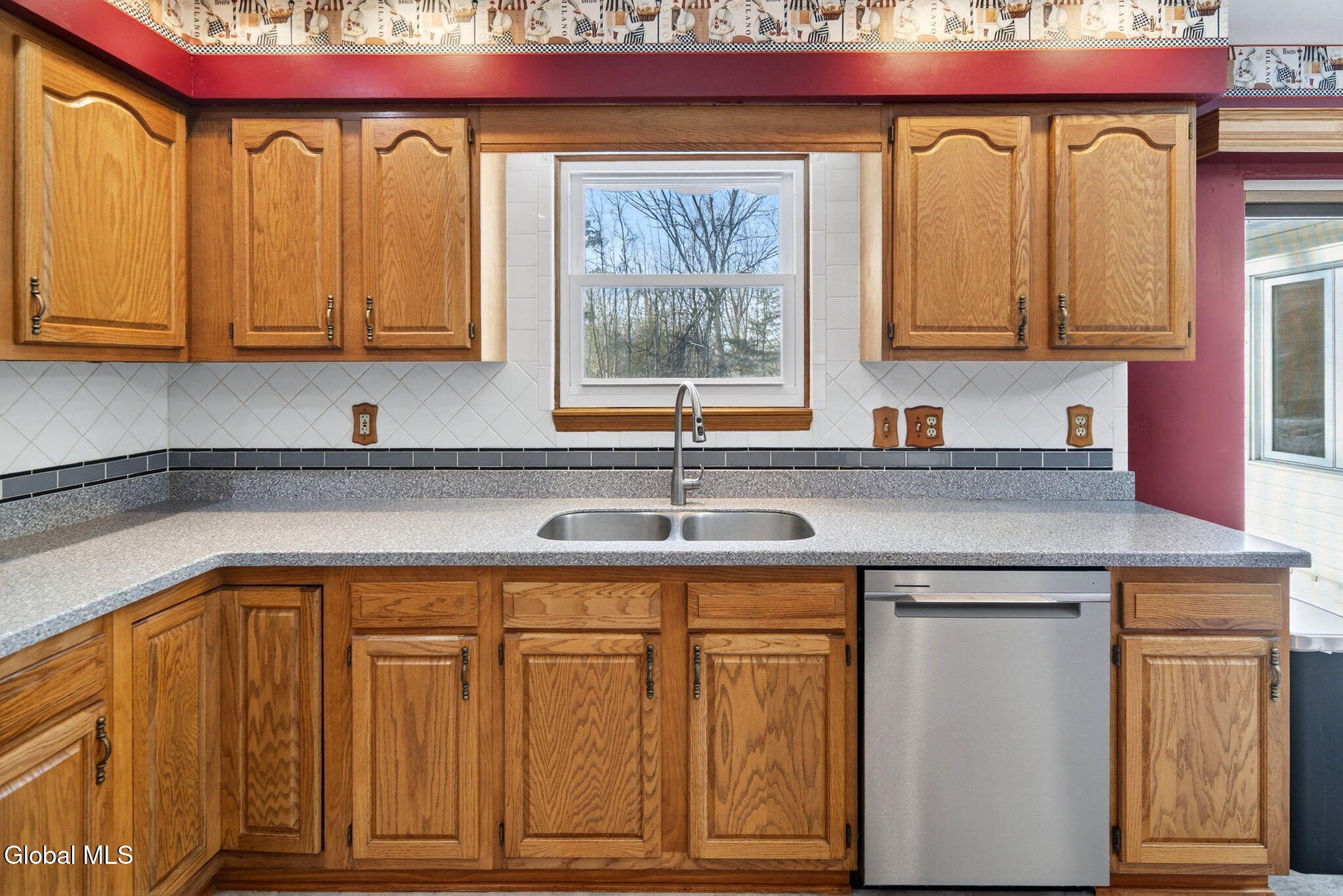 1457 Castleridge Road Schodack, NY 12033 - Photo 8 of 40 9-web-or-mls-009-DSC05813