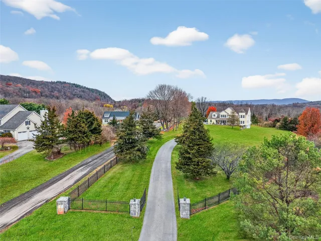 $950,000 | 128 Old Pawling Road, Pawling, NY 12564
