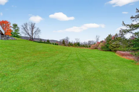 a view of a golf course