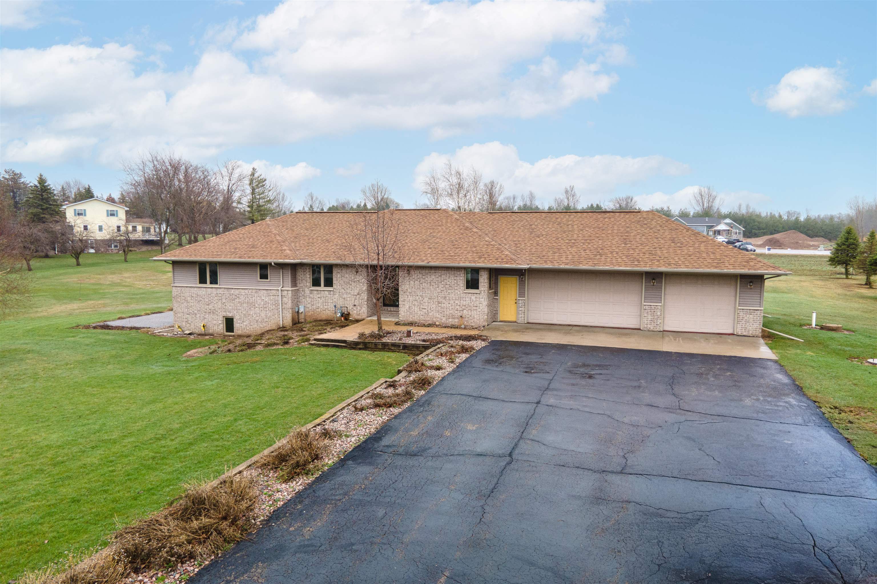 W4967 Burdick Road Black Creek, WI 54106 - Photo 1 of 37