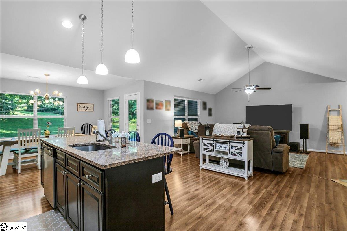 5 Caulfield Court Fountain Inn, SC 29644 - Photo 8 of 35 Gallery Image 8