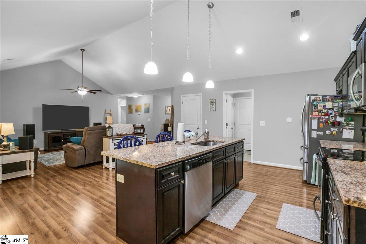 5 Caulfield Court Fountain Inn, SC 29644 - Photo 10 of 35 Gallery Image 10
