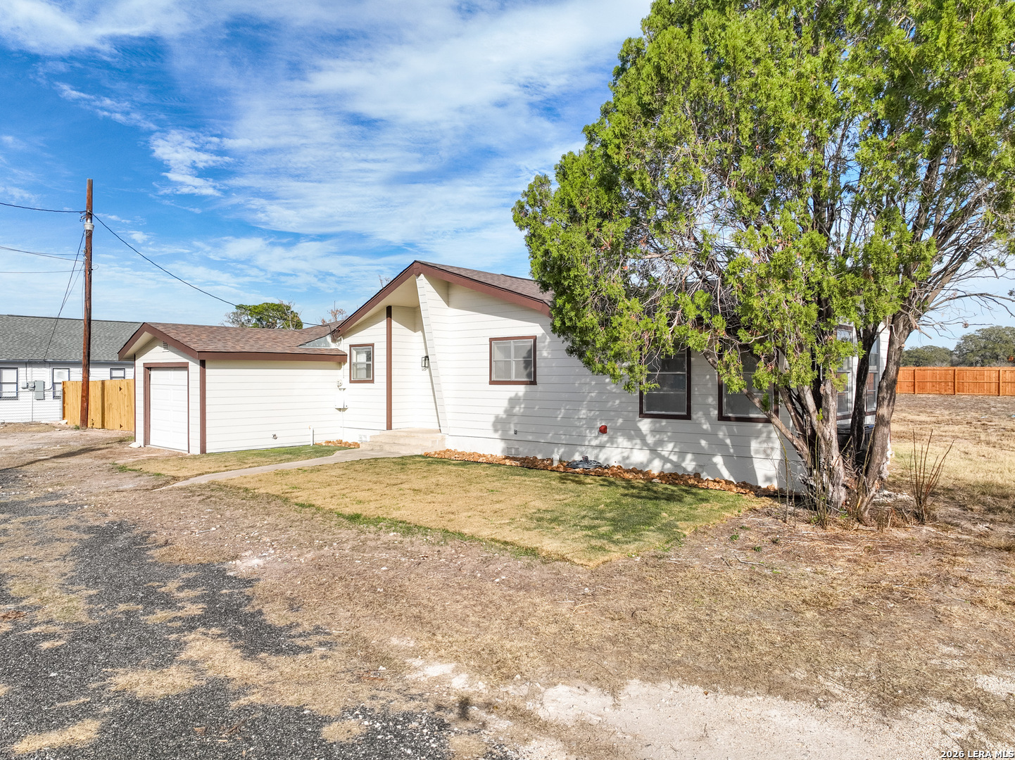523 A Rossville Road Devine, TX 78016 - Photo 30 of 31