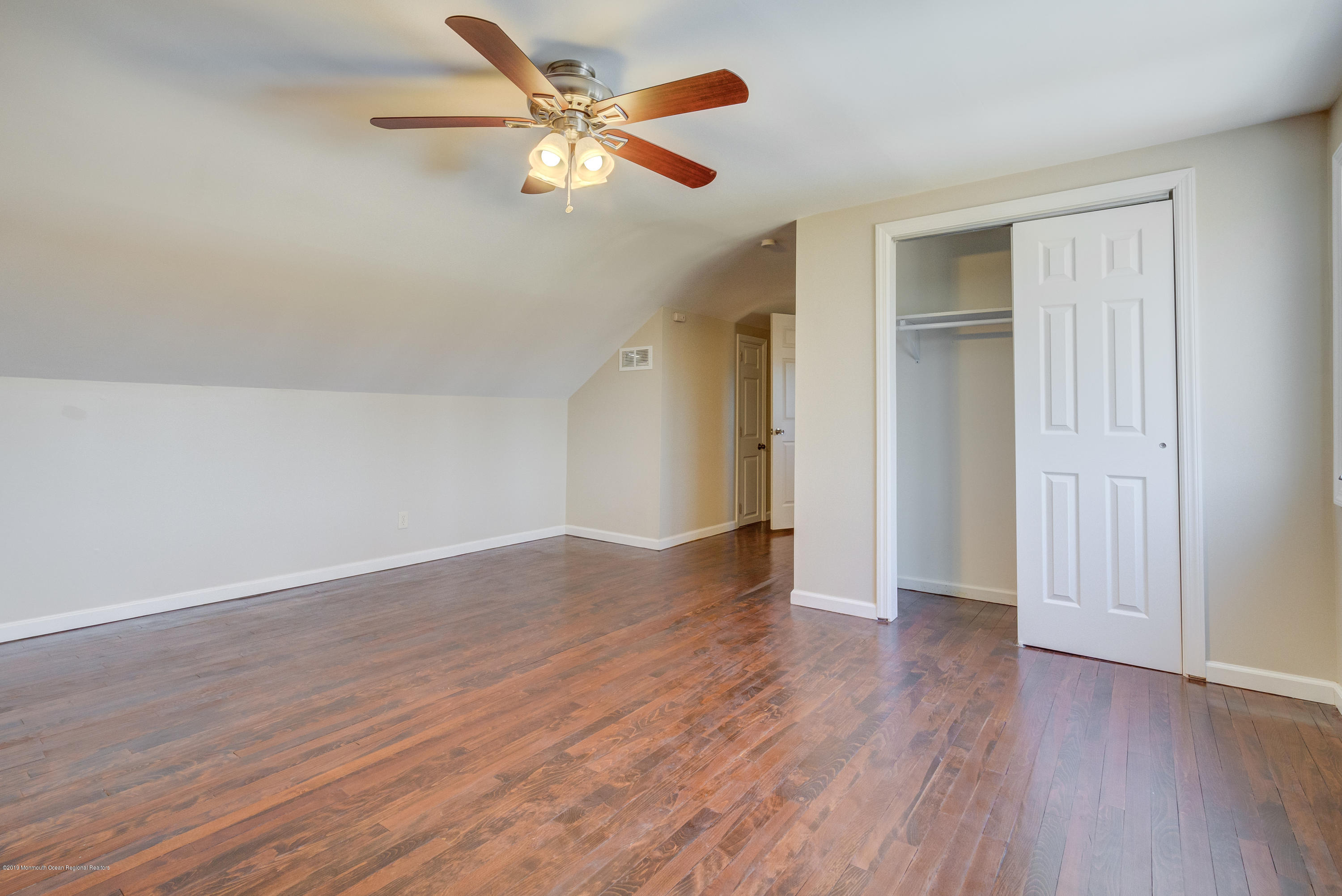 184 Riveredge Road Tinton Falls, NJ 07724 - Photo 20 of 26 17-Master Bedroom