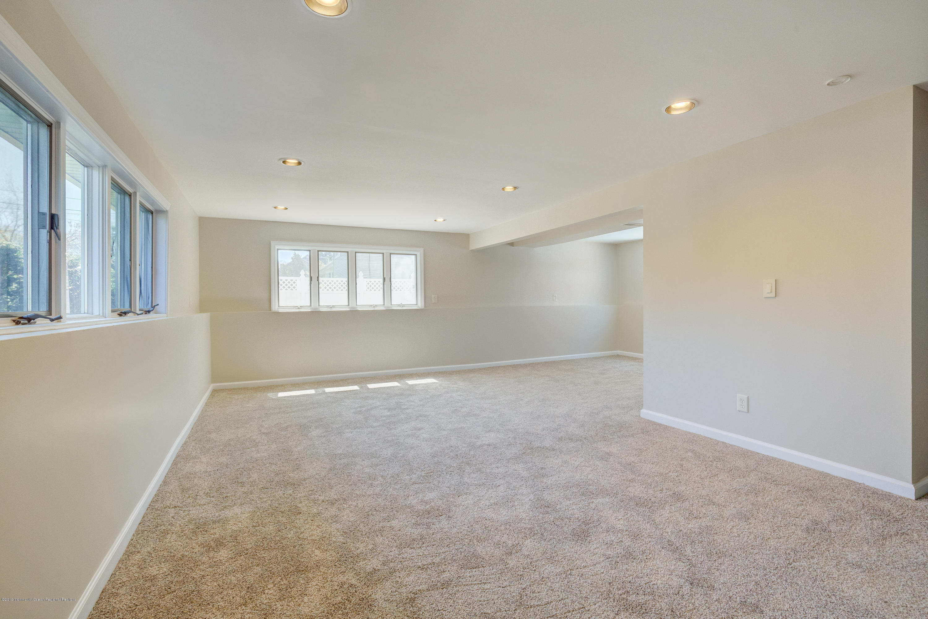 184 Riveredge Road Tinton Falls, NJ 07724 - Photo 24 of 26 22-Family Room
