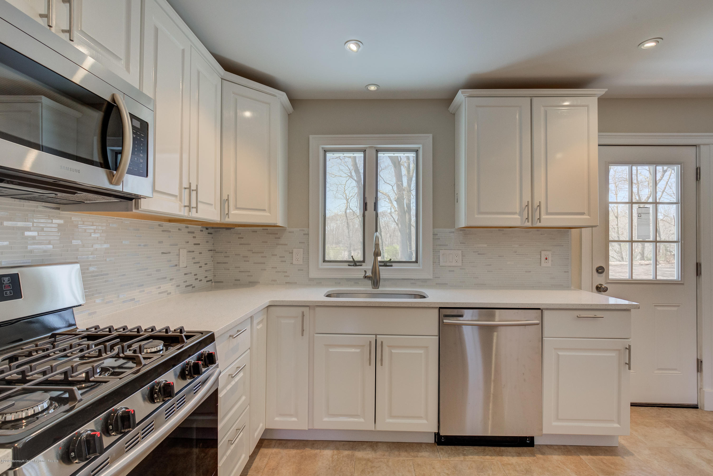 184 Riveredge Road Tinton Falls, NJ 07724 - Photo 5 of 26 11-Kitchen
