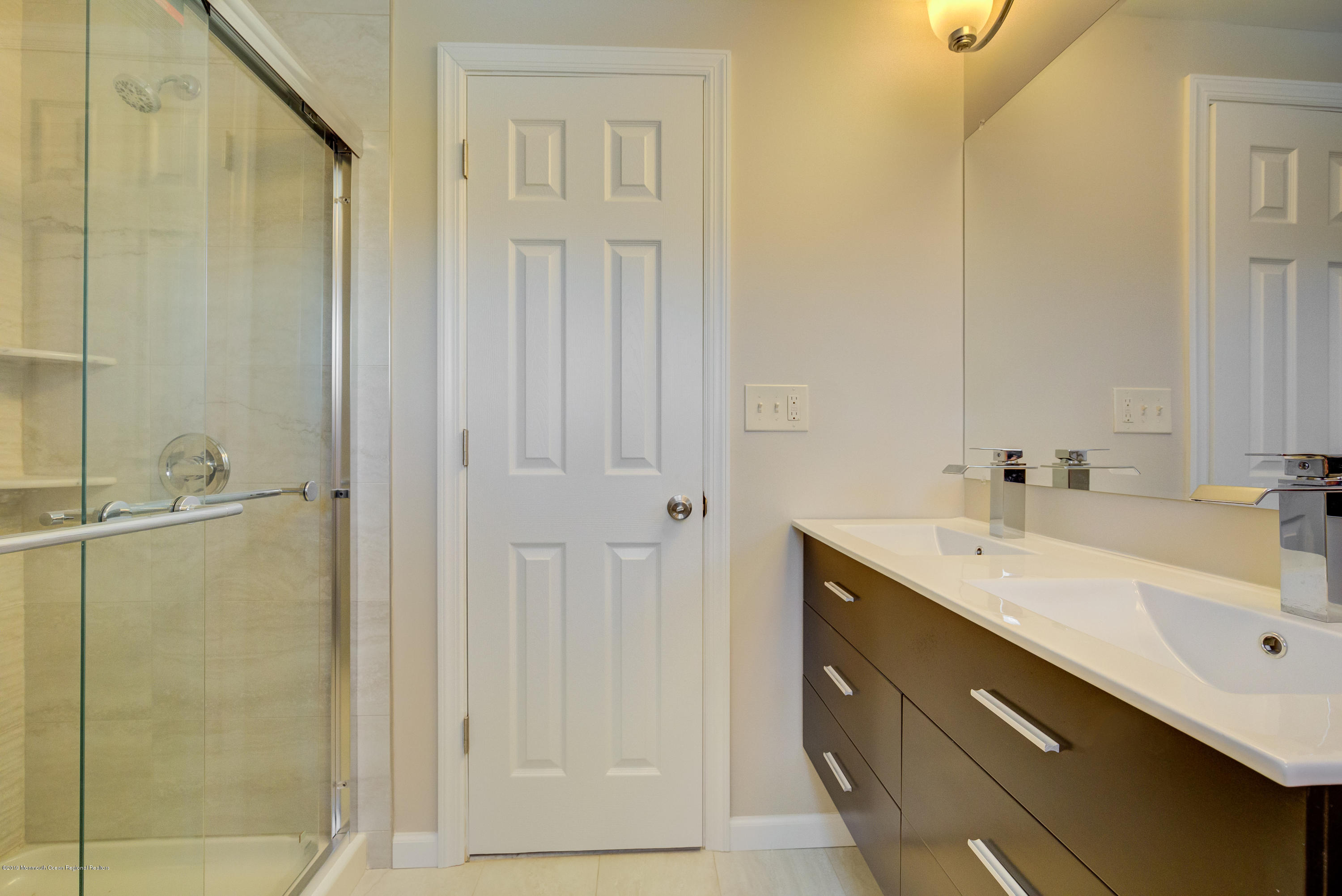 184 Riveredge Road Tinton Falls, NJ 07724 - Photo 9 of 26 19-Master Bathroom