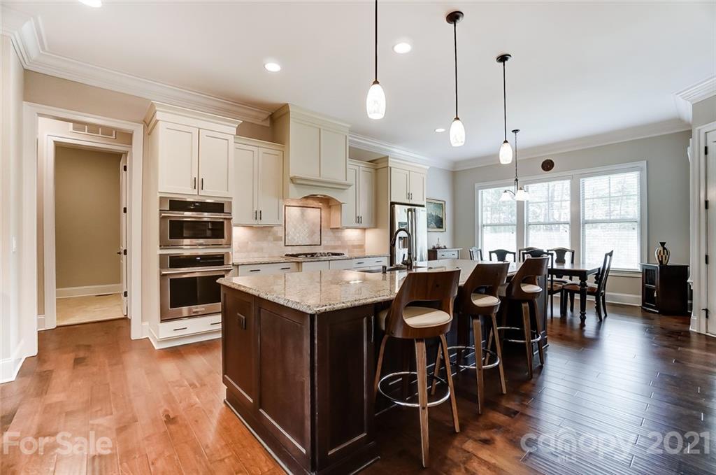 668 Zinnia Way Tega Cay, SC 29708 - Photo 12 of 45 Gallery Image 12