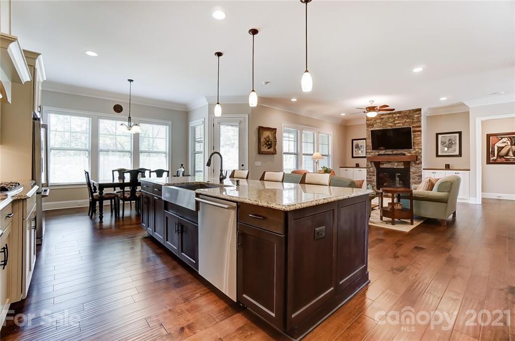 668 Zinnia Way Tega Cay, SC 29708 - Photo 15 of 45 Gallery Image 15