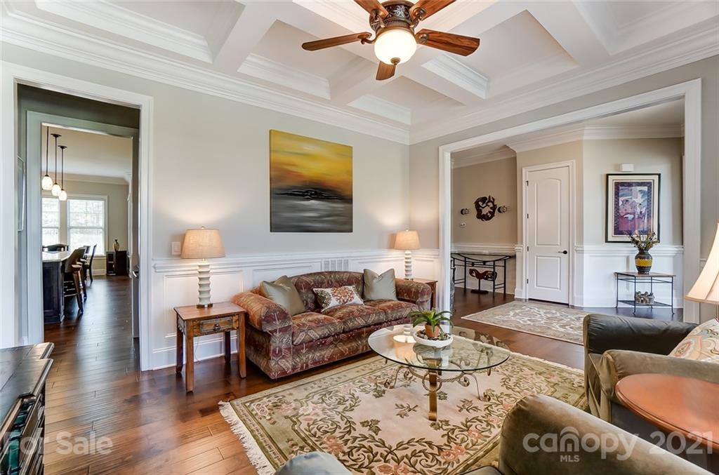 668 Zinnia Way Tega Cay, SC 29708 - Photo 9 of 45 Gallery Image 9