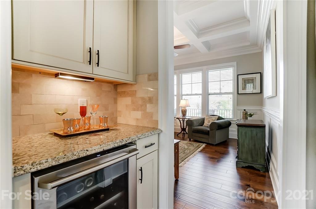 668 Zinnia Way Tega Cay, SC 29708 - Photo 10 of 45 Gallery Image 10