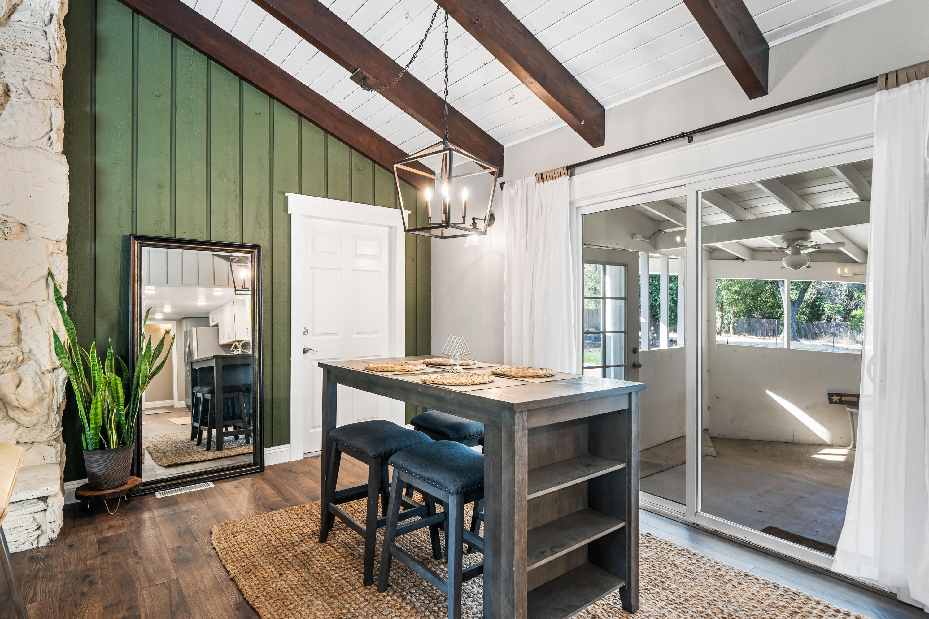 8631 Prospectors Road Redding, CA 96001 - Photo 4 of 41 a dining room with a table and chairs