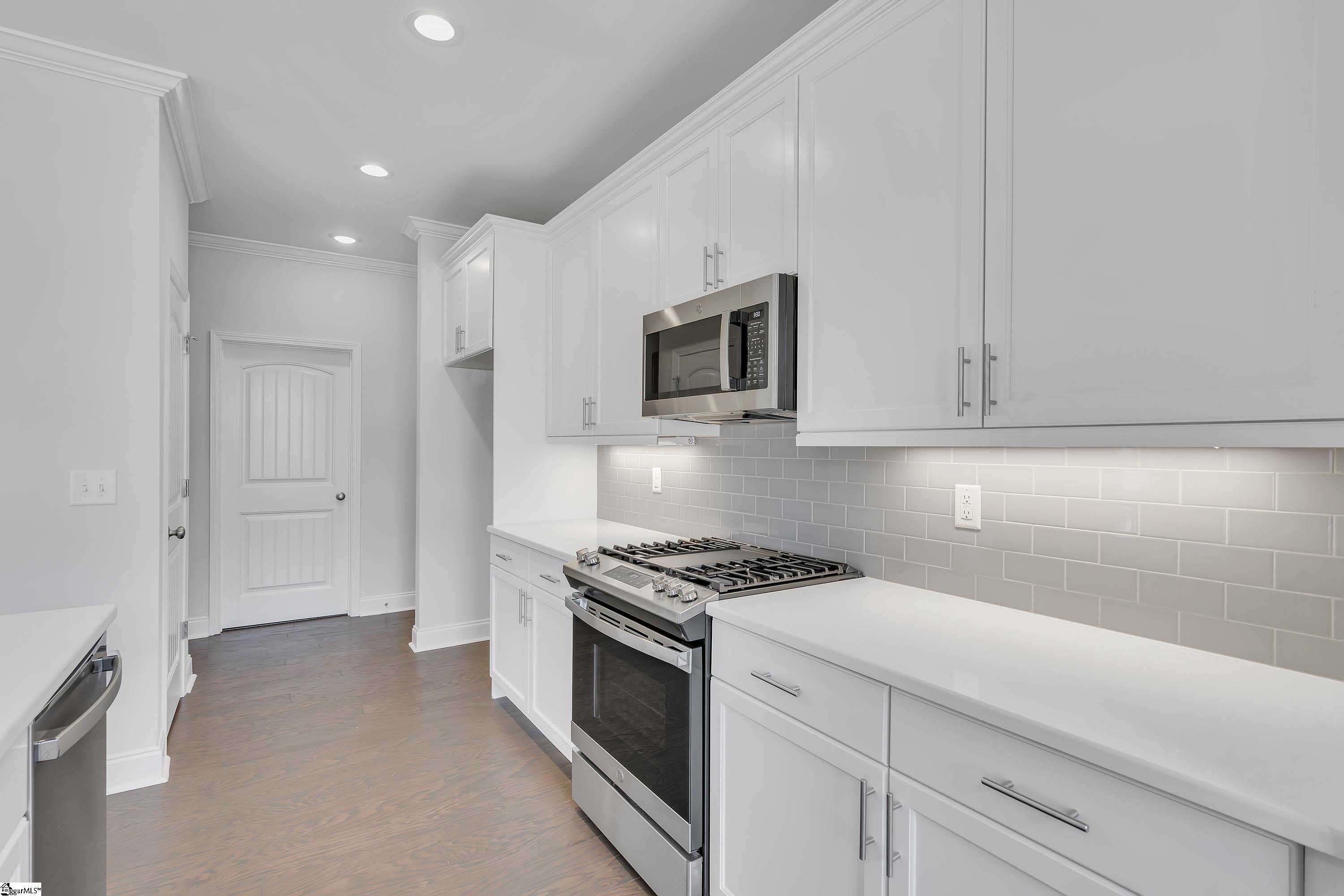 14 Red Lion Road, Unit SITE 12 Greenville, SC 29607 - Photo 6 of 25 5 burner gas range
