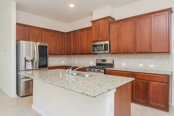 $2,700 | 6142 Thief River Fls Drive, Katy, TX 77493