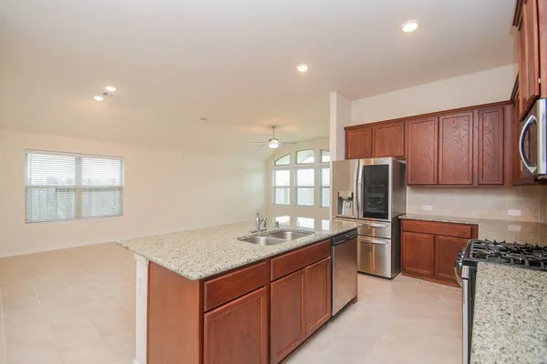 $2,700 | 6142 Thief River Fls Drive, Katy, TX 77493