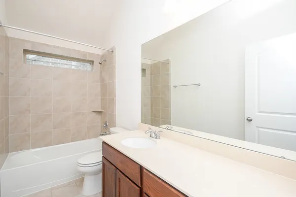 $2,700 | 6142 Thief River Fls Drive, Katy, TX 77493