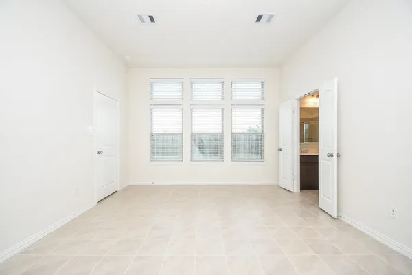 $2,700 | 6142 Thief River Fls Drive, Katy, TX 77493