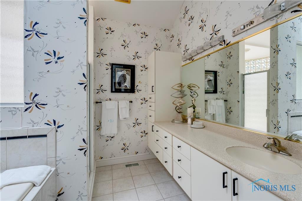 4354 Corey Road Toledo, OH 43623 - Photo 24 of 32 Photo 24