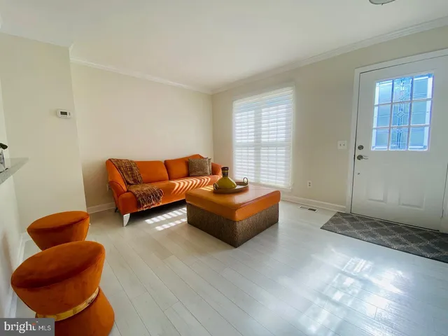 $2,800 | 14709 Green Park Way, Centreville, VA 20120