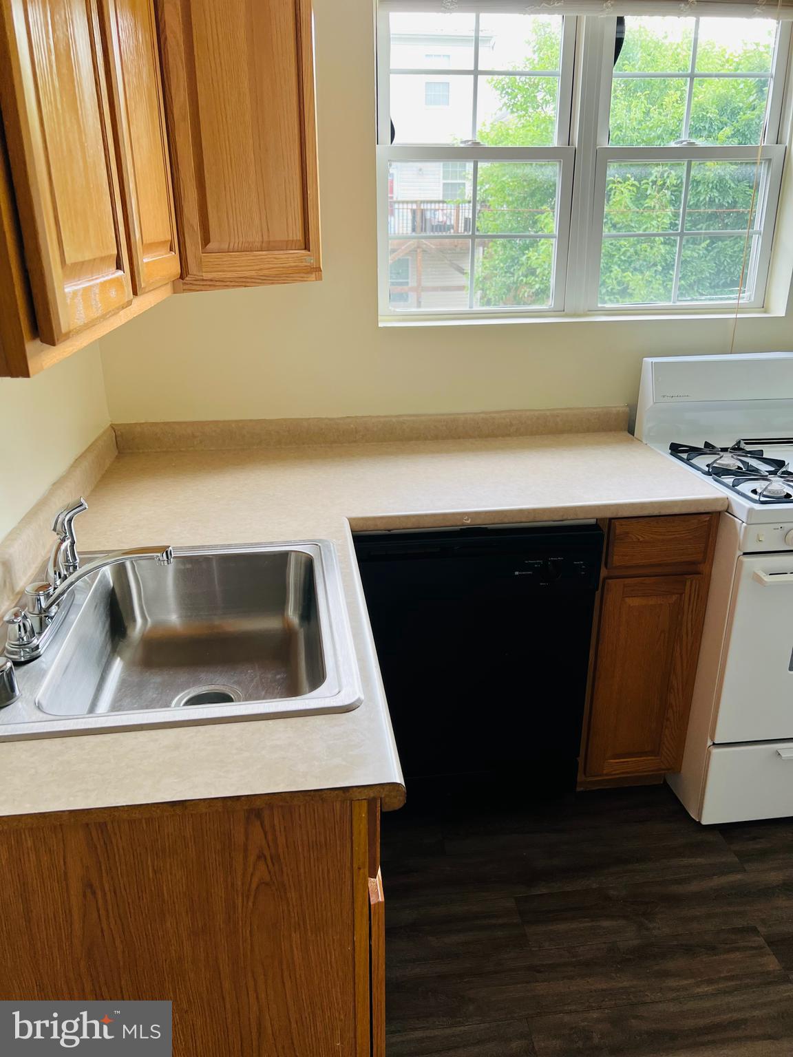 210 43rd Road Northeast, Unit 304 Washington, DC 20019 - Photo 9 of 11 Gallery Image 9