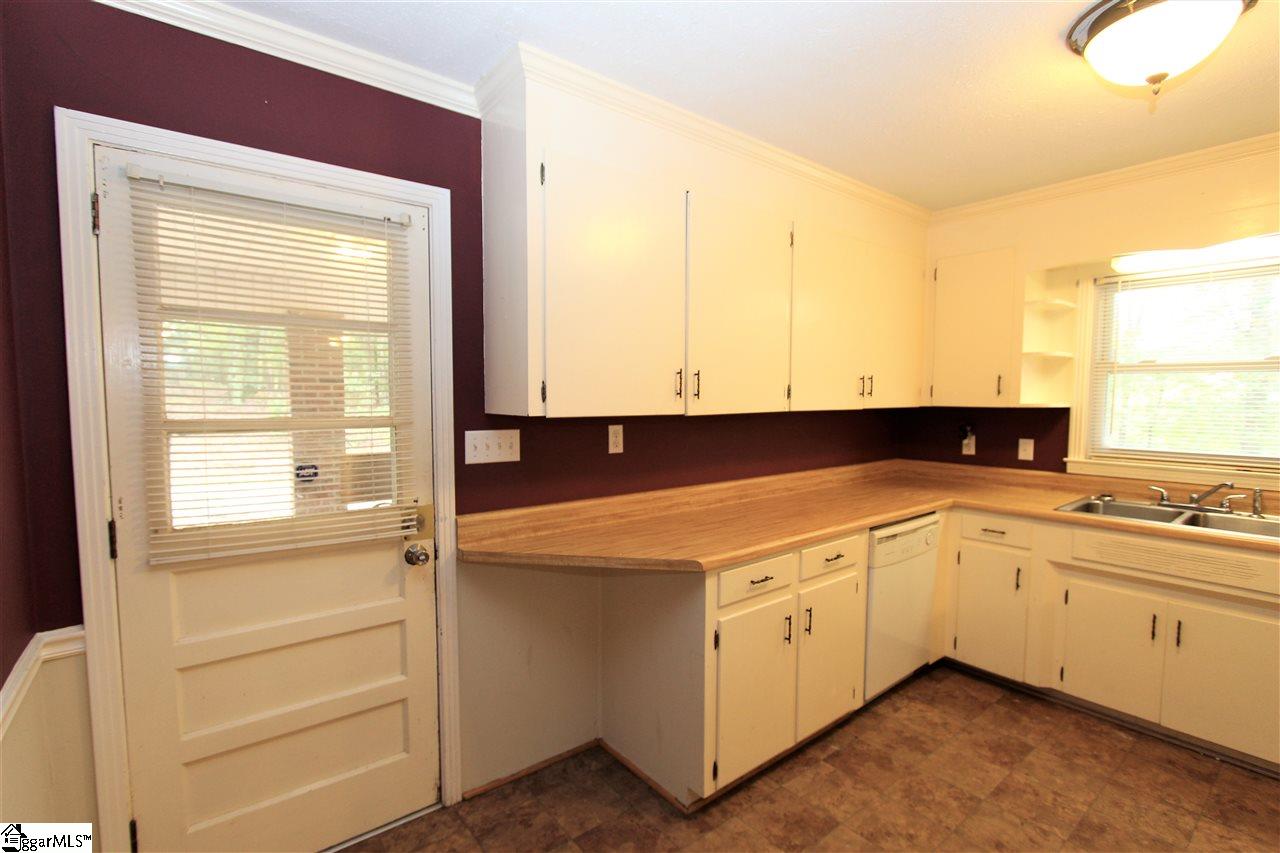 312 Old Canaan Road Roebuck, SC 29376 - Photo 9 of 19 Gallery Image 9