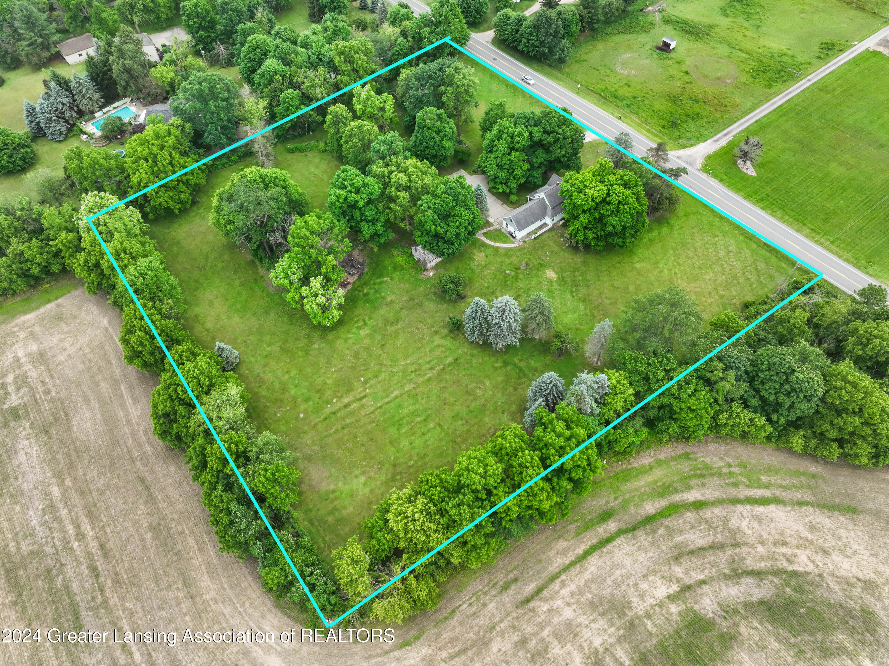 1056 North Waverly Road Dimondale, MI 48821 - Photo 43 of 49 DJI_20240606164355_0014_V