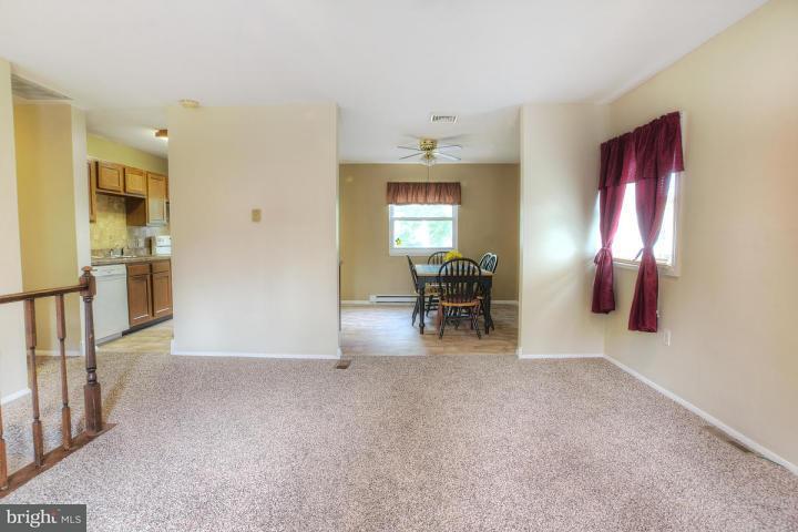 105 April Lane Lititz, PA 17543 - Photo 14 of 19