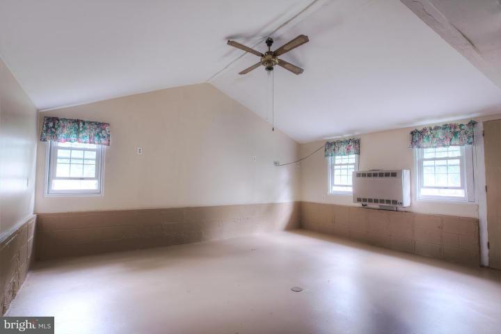 105 April Lane Lititz, PA 17543 - Photo 16 of 19