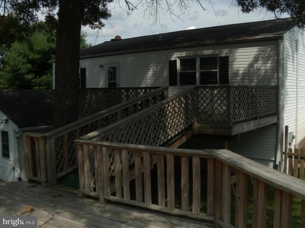 105 April Lane Lititz, PA 17543 - Photo 3 of 19