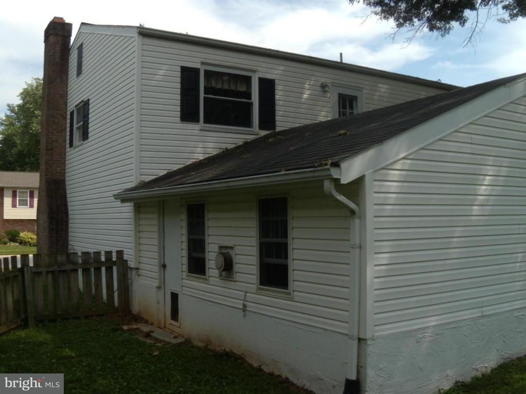 105 April Lane Lititz, PA 17543 - Photo 9 of 19