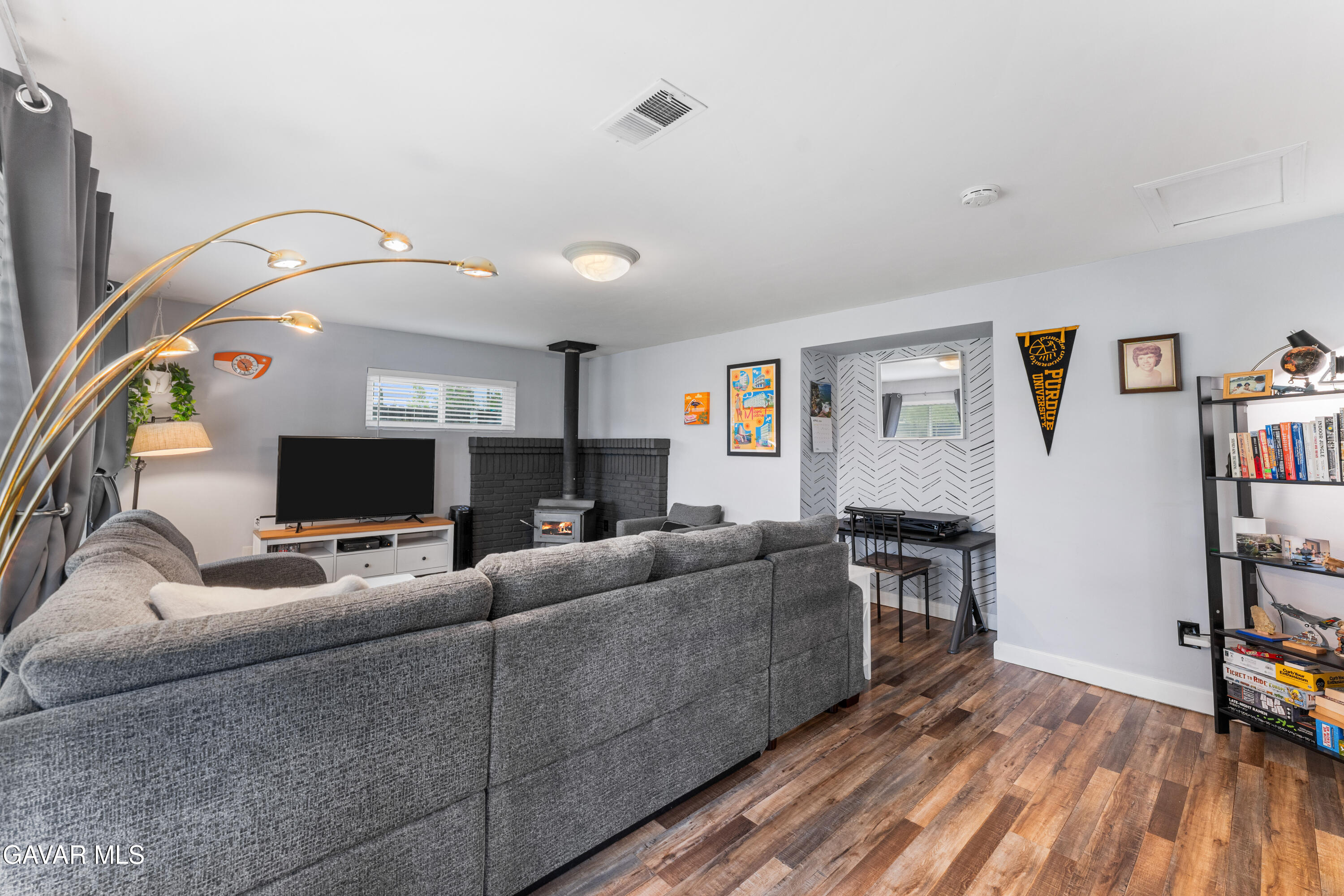 718 Elm Street Tehachapi, CA 93561 - Photo 10 of 45 Elm-10