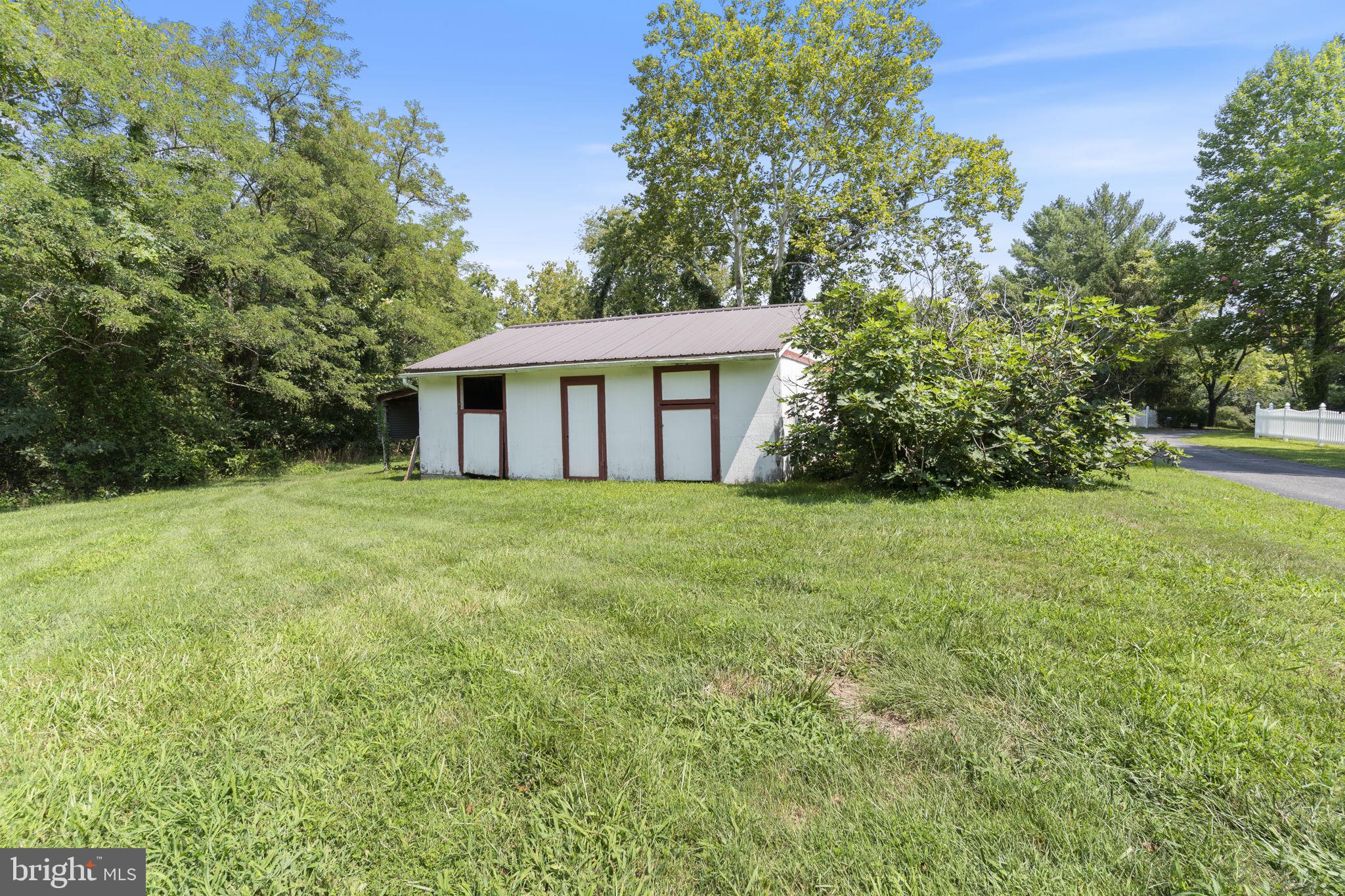 44742 Three Coves Road Hollywood, MD 20636 - Photo 78 of 89 2 stall horse barn