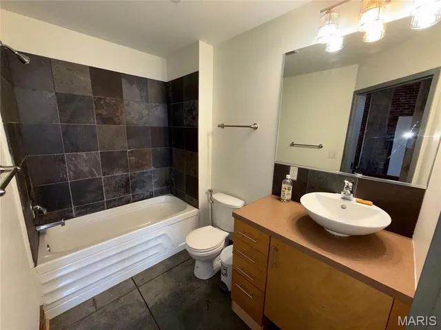 $1,300 | 1601 Washington Avenue, Unit 311, St. Louis, MO 63103