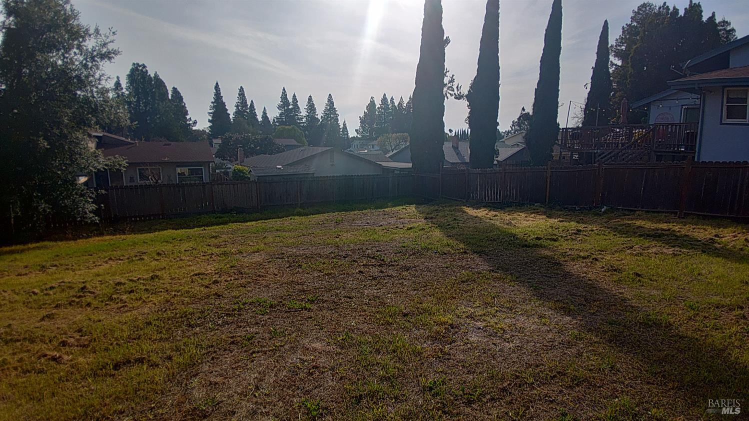 445 Lakehurst Court Fairfield, CA 94533 - Photo 32 of 40 a view of a backyard