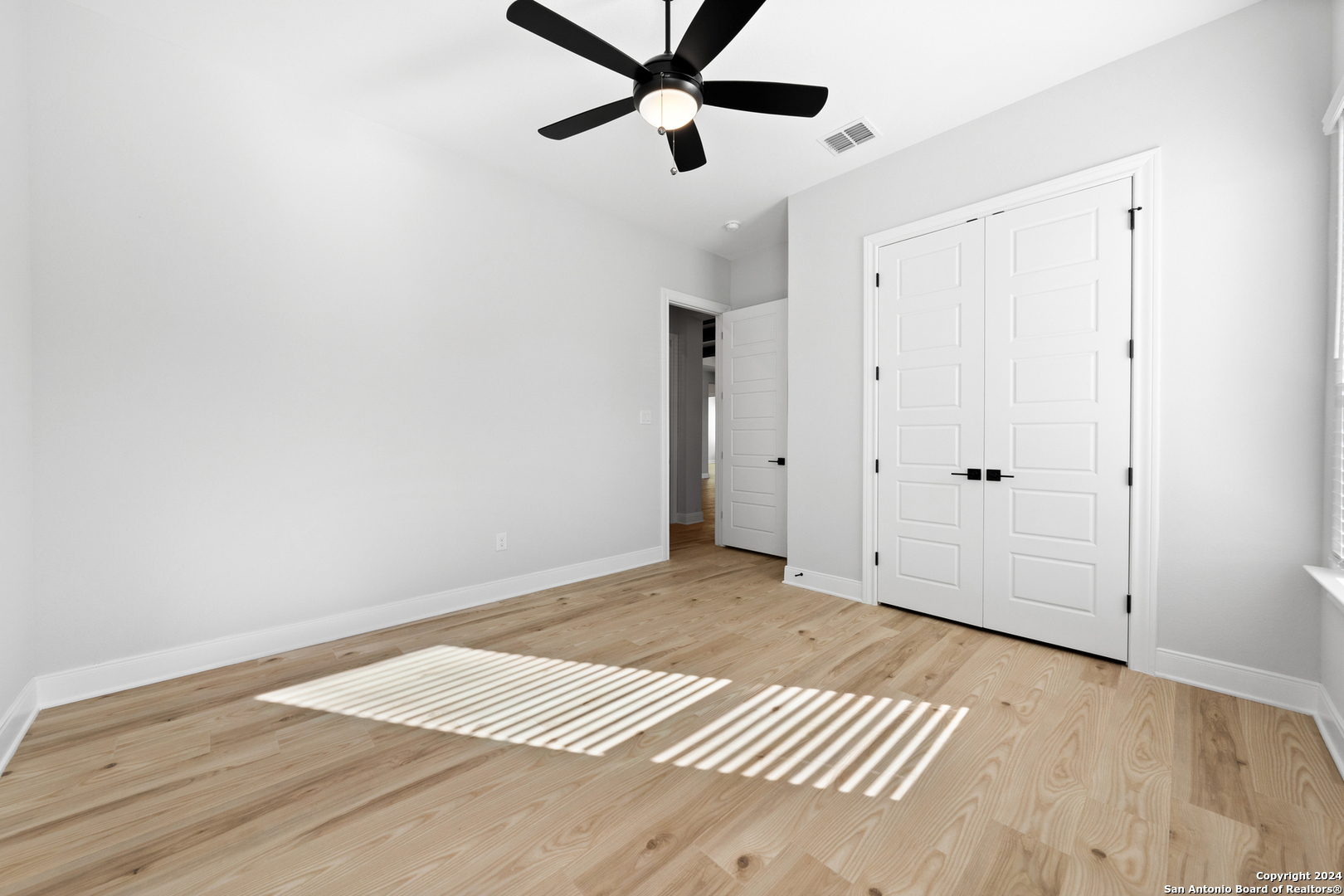 243 Wisteria View Castroville, TX 78009 - Photo 23 of 32